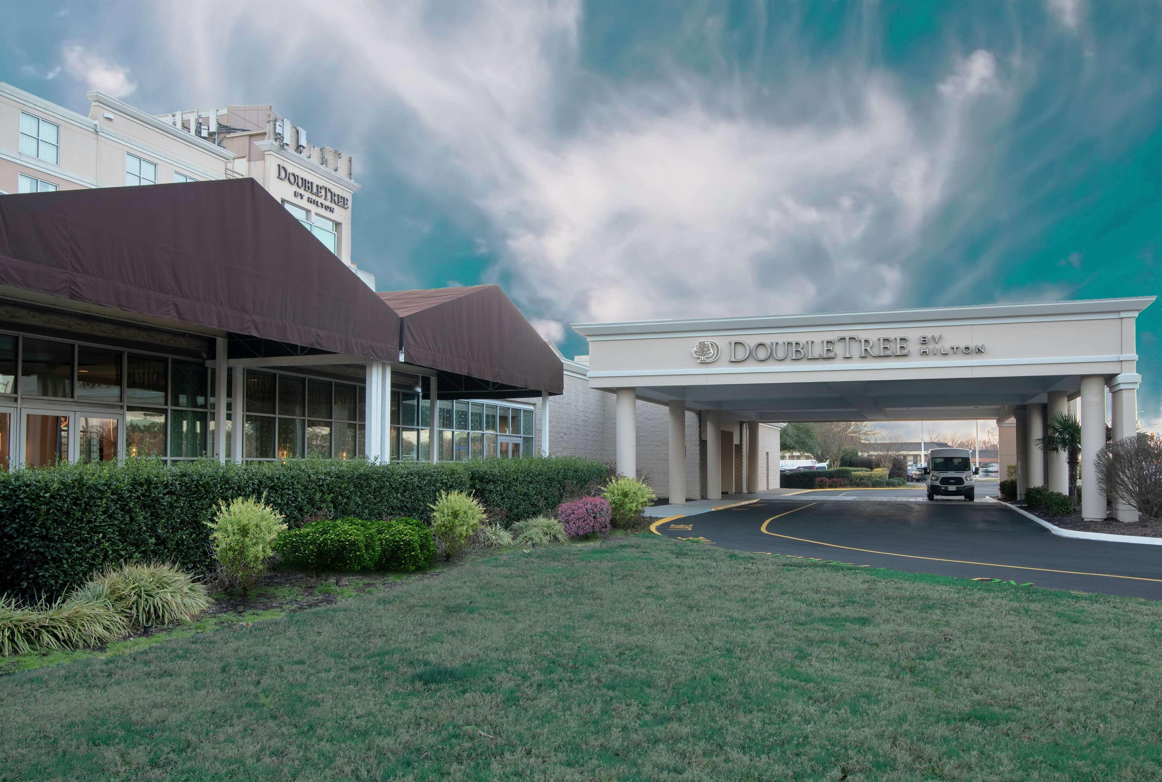 Hotel Doubletree By Hilton Norfolk Airport Exterior foto