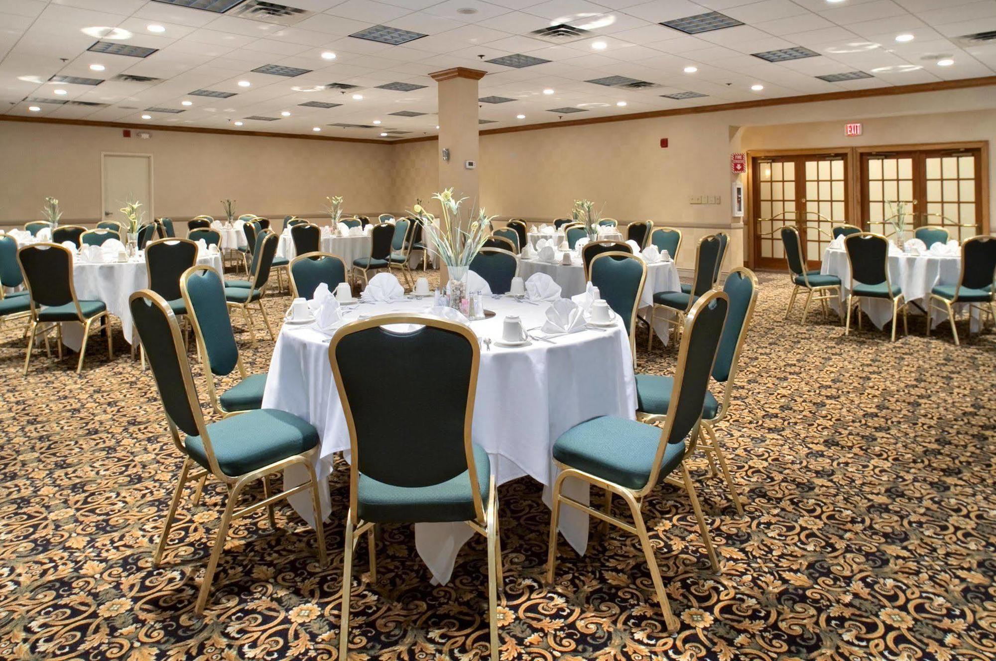 Hotel Doubletree By Hilton Norfolk Airport Restaurante foto